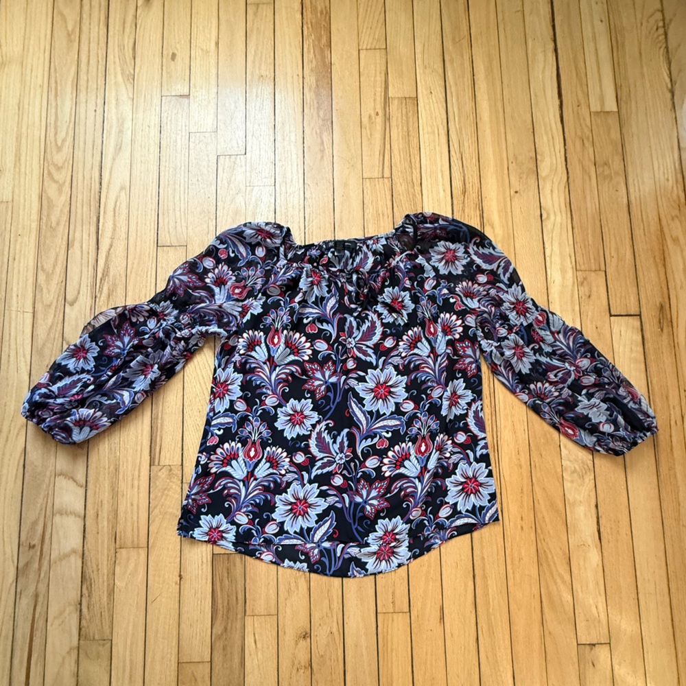 INC International Concepts Floral long sleeve Blouse - size Medium.
